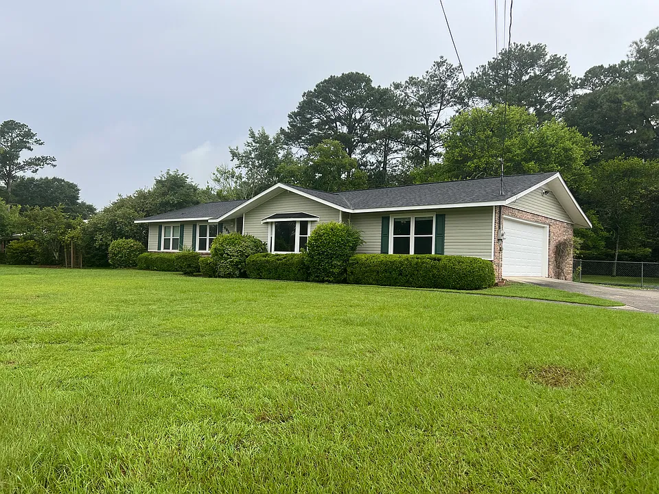 4010 Woodberry Dr