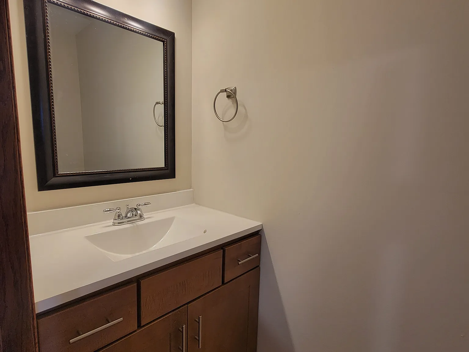 3 bed, 2.5 bath, 1500 sqft, $2,450 — Photo 3