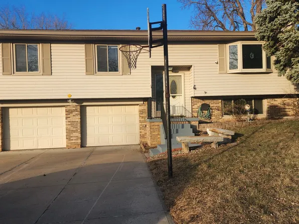 11430 Sunburst St, Omaha, NE 68164