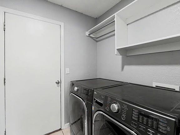 2nd image of 1913 S Honeytree St
