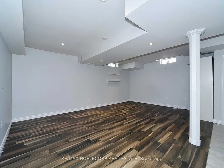 103 Foxchase Ave #16 — Photo 11