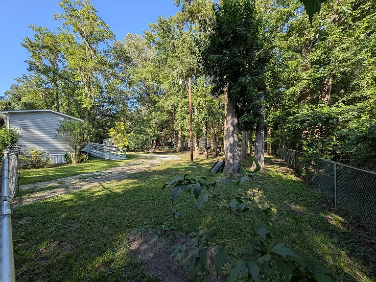 3307 Powell Dr — Photo 3