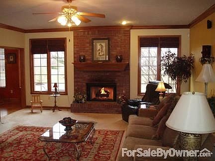 Living Room
						:
						Surround sound system, natural gas fireplace