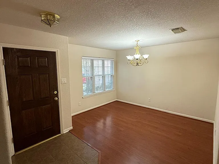 17719 Scarlett Falls Ln — Photo 2