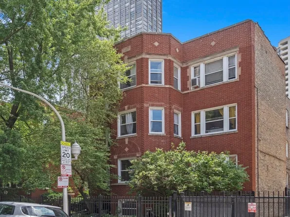 733 W Bittersweet Pl APT 1E, Chicago, IL 60613