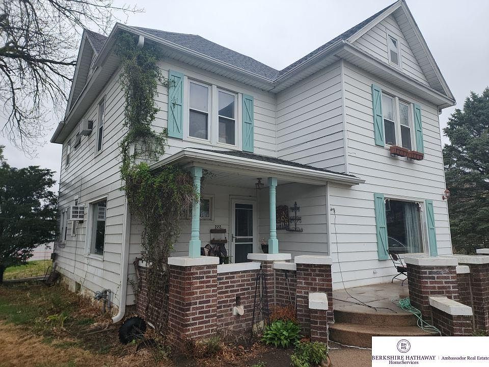 222 E 26th St, Falls City, NE 68355 Zillow