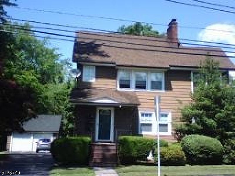 1st image of 72 Watchung Ave Floor 2
