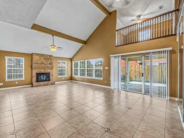 11510 Pagoda Dr, Stafford, TX 77477