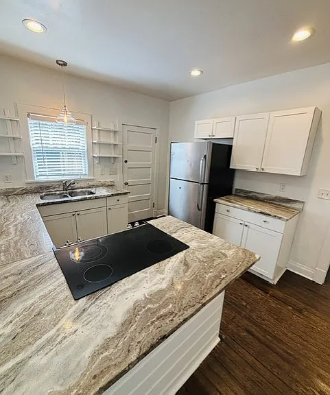 217 W 12th St #217 — Photo 9