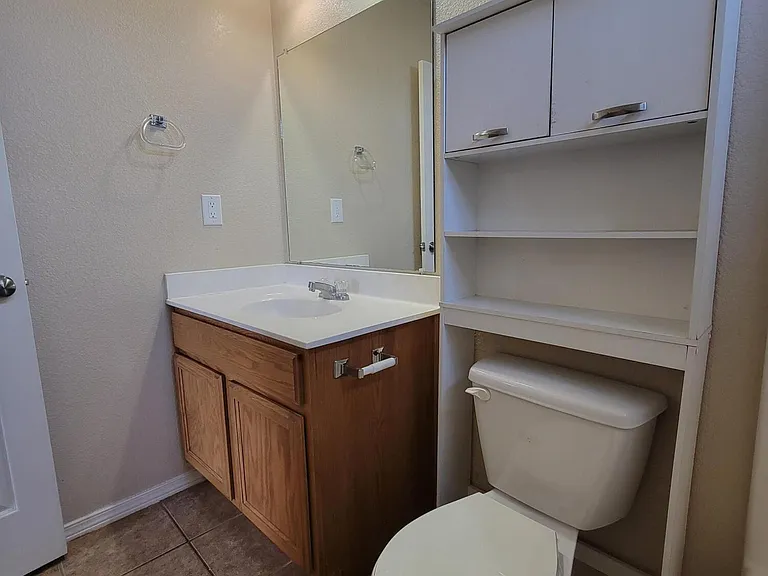 14211 Otter Point Dr — Photo 28
