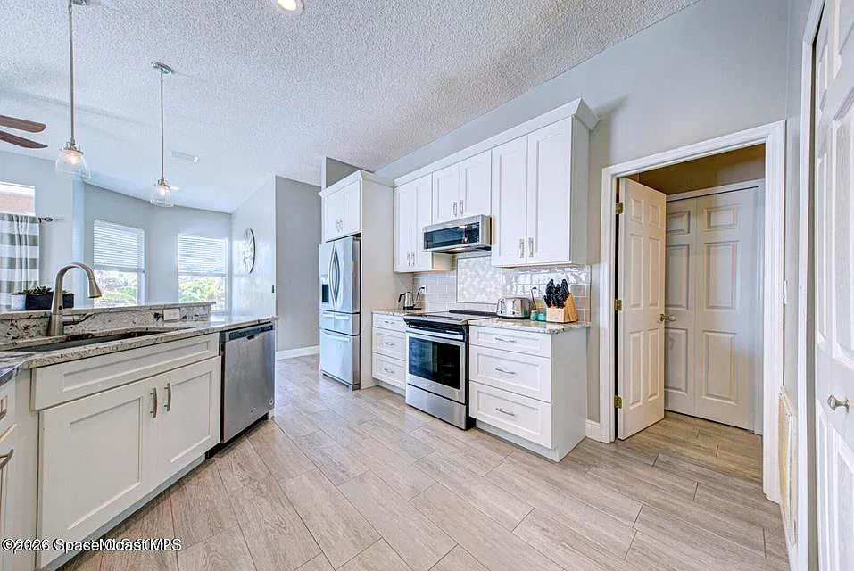 7076 Red Bay Ct. - 1 — Photo 4