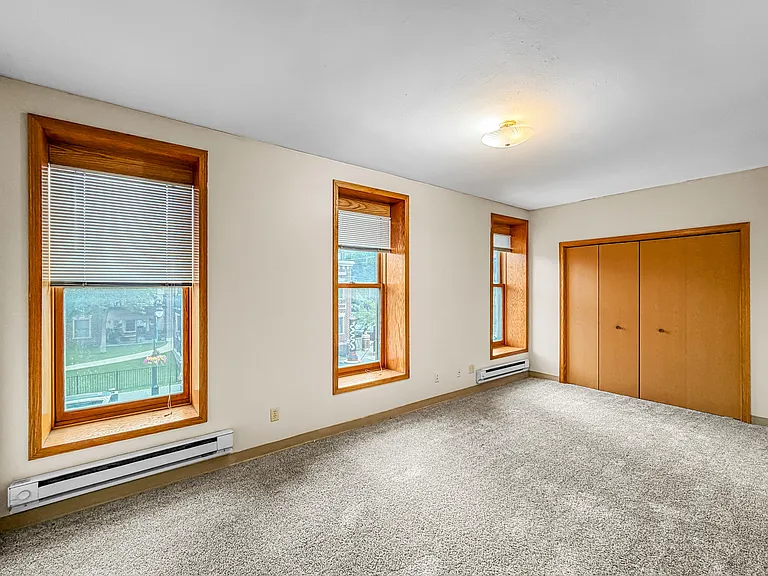 118 N 3rd St #B — Photo 8