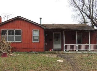 516 Main St, Sweet Springs, MO 65351