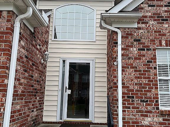 3rd image of 3106 Sterling Way