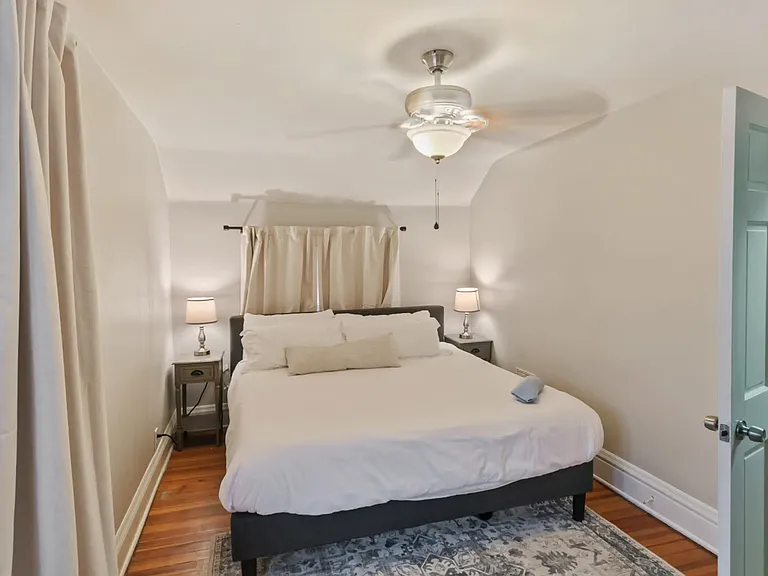 225 W Park Ave #1 — Photo 36