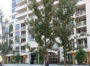 35 Bastion St #1802, Toronto, ON M5V0C2