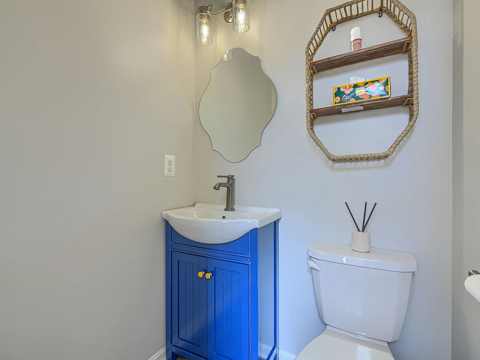 3 bed, 2.5 bath, 1785 sqft, $2,500 — Photo 4