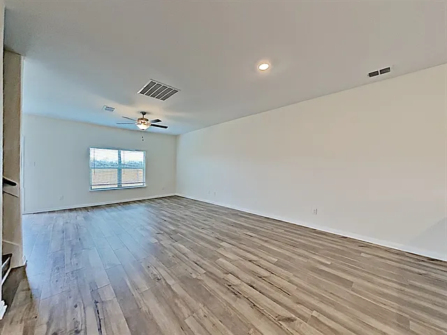 3149 Bowen St — Photo 7