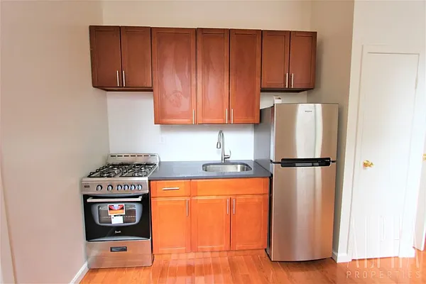 Rented by Alpha Properties NYC I LLC | media 2