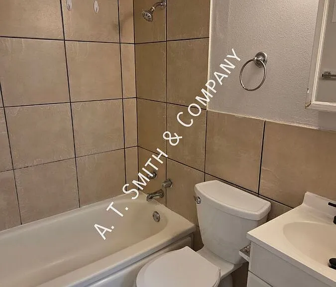 1190 S Raritan St #5 — Photo 7