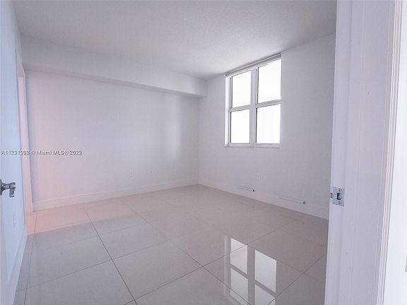 5th image of 117 NW 42nd Ave APT 912