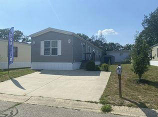 16 Otter Pl, Whiting, NJ