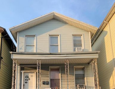 38 Jewett Ave, Jersey City, NJ, 07304