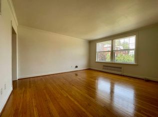 811 Westwood Dr #3, Saint Louis, MO 63105
