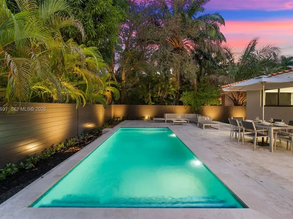 1001 NE 84th St, Miami, FL 33138