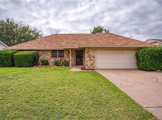 2405 N Robin St, Altus, OK 73521