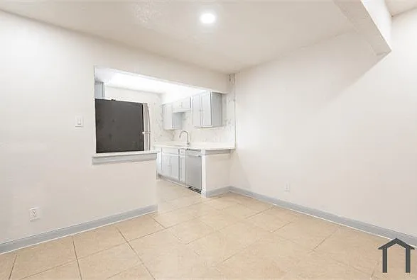 4620 San Jacinto St — Photo 28