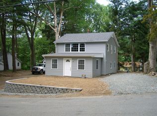 150 Longwood Lake Rd, Oak Ridge, NJ 07438