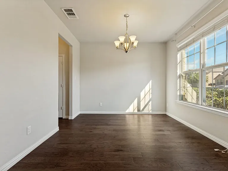 220 Black Alder Dr — Photo 3
