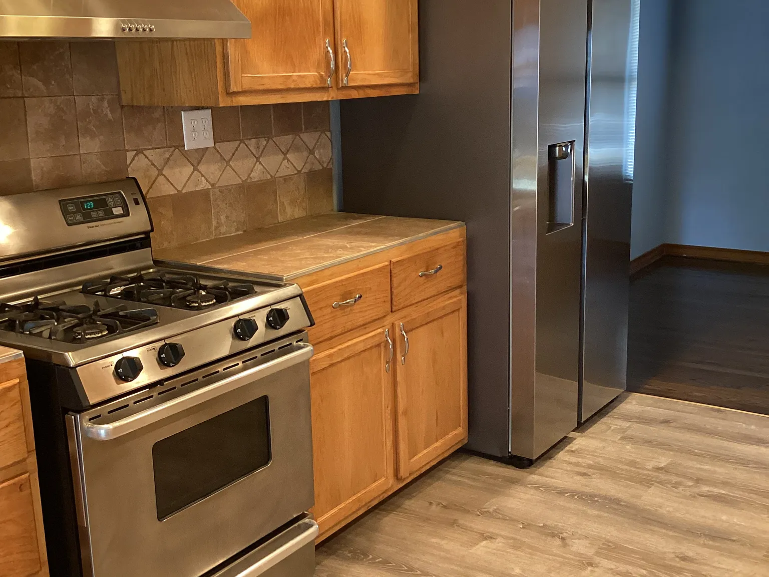 4 bed, 1408 sqft, $1,650 — Photo 3