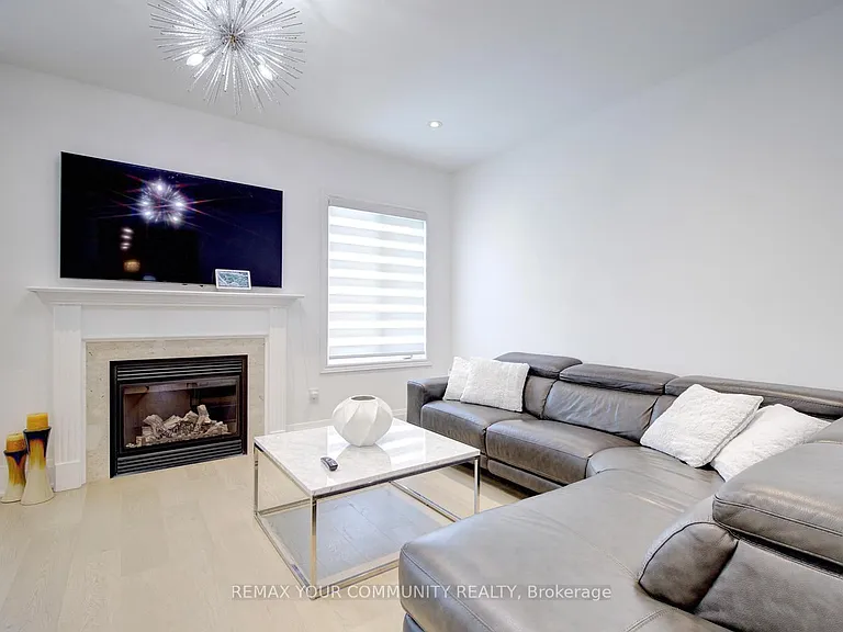 16 Muret Cres — Photo 20