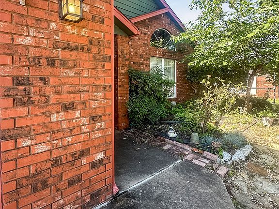 5th image of 9336 E 100th St