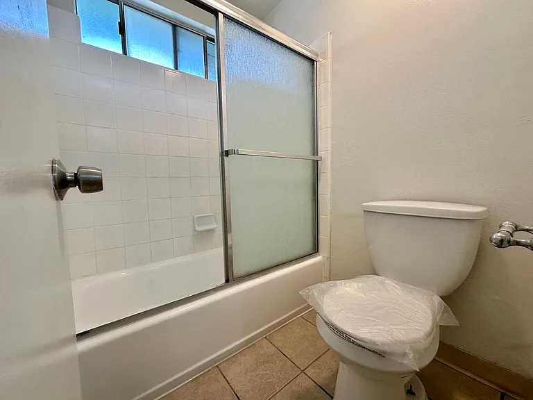 4141 Rosecrans Ave — Photo 7