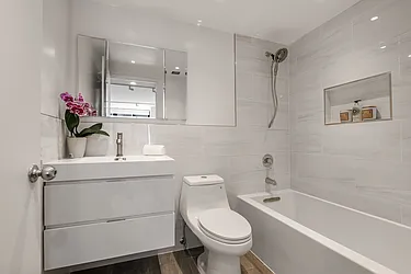 Rented by New York Private Realty Group