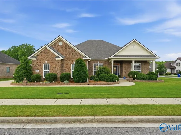 100 Middy Ln, Madison, AL 35756