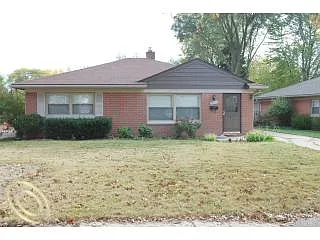 28563 N Clements Cir photo 1