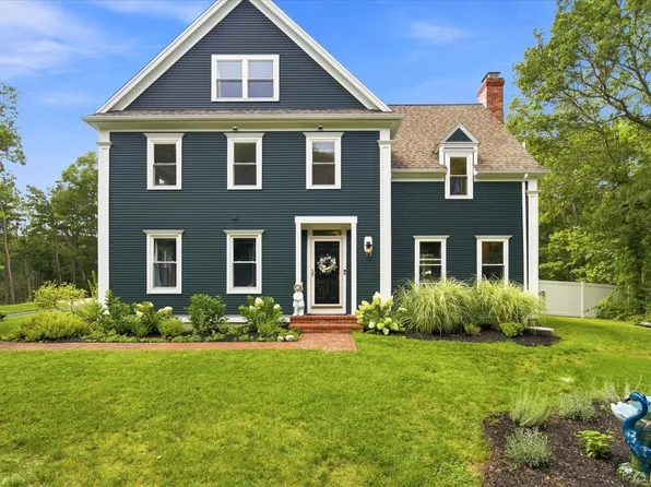 31 Quaker Village Lane, East Sandwich, MA 02537
