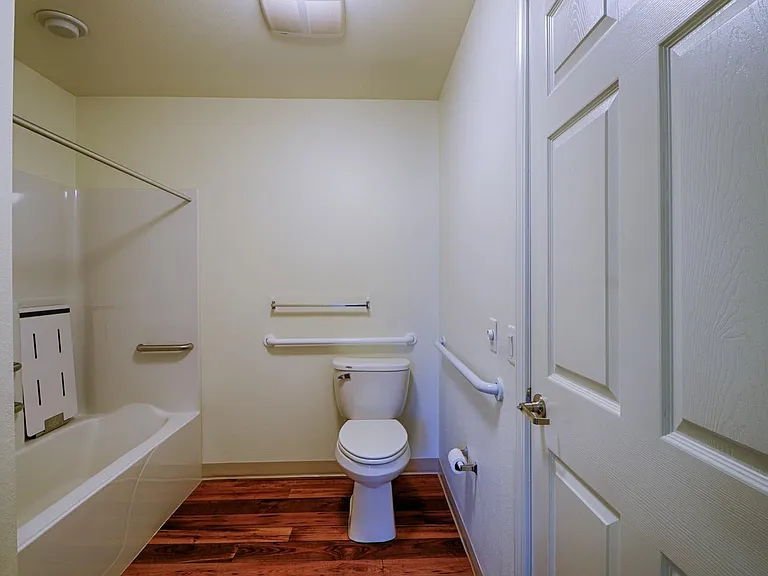 512 Berlin Rd — Photo 7