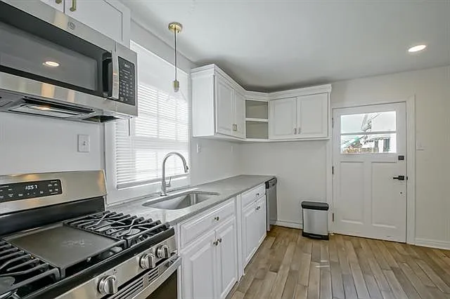 614 Pink St — Photo 5