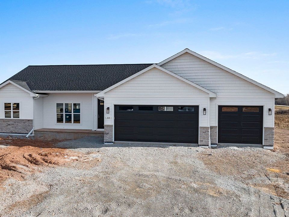 312 Battery Ave, De Pere, WI 54115 Zillow