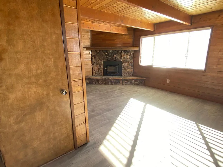 878 Pinon Ln — Photo 9
