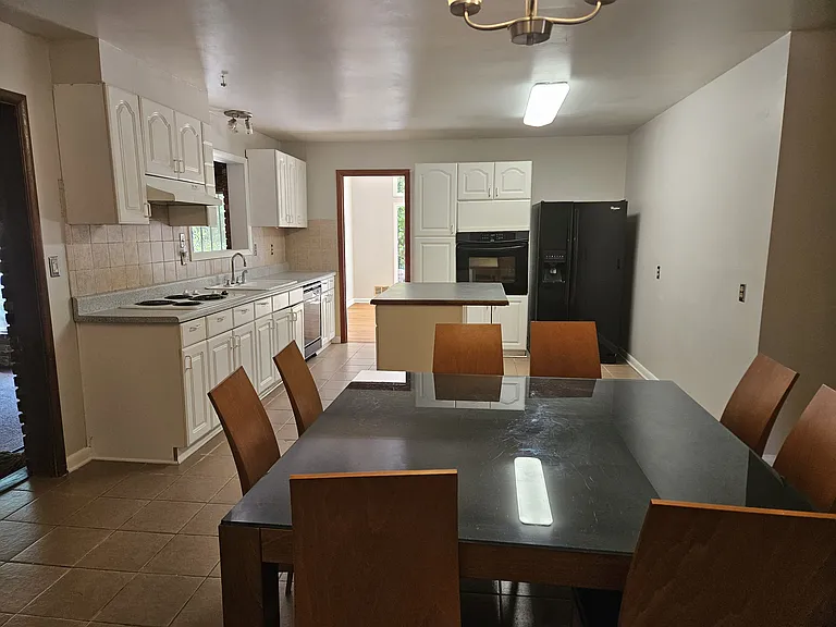 3543 Cloudland Dr — Photo 6