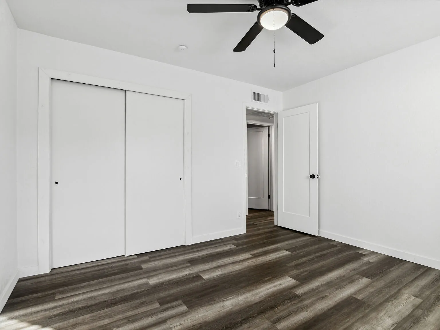 1227 W 4th Street — Photo 3