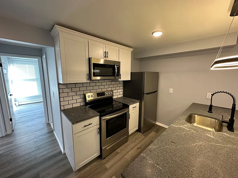 910 Teall Ave #4 — Photo 6
