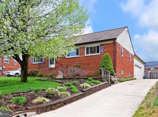 5906 Craig St, Springfield, VA 22150