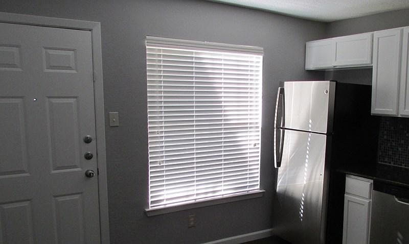 2nd image of 520 E Main St Ste C